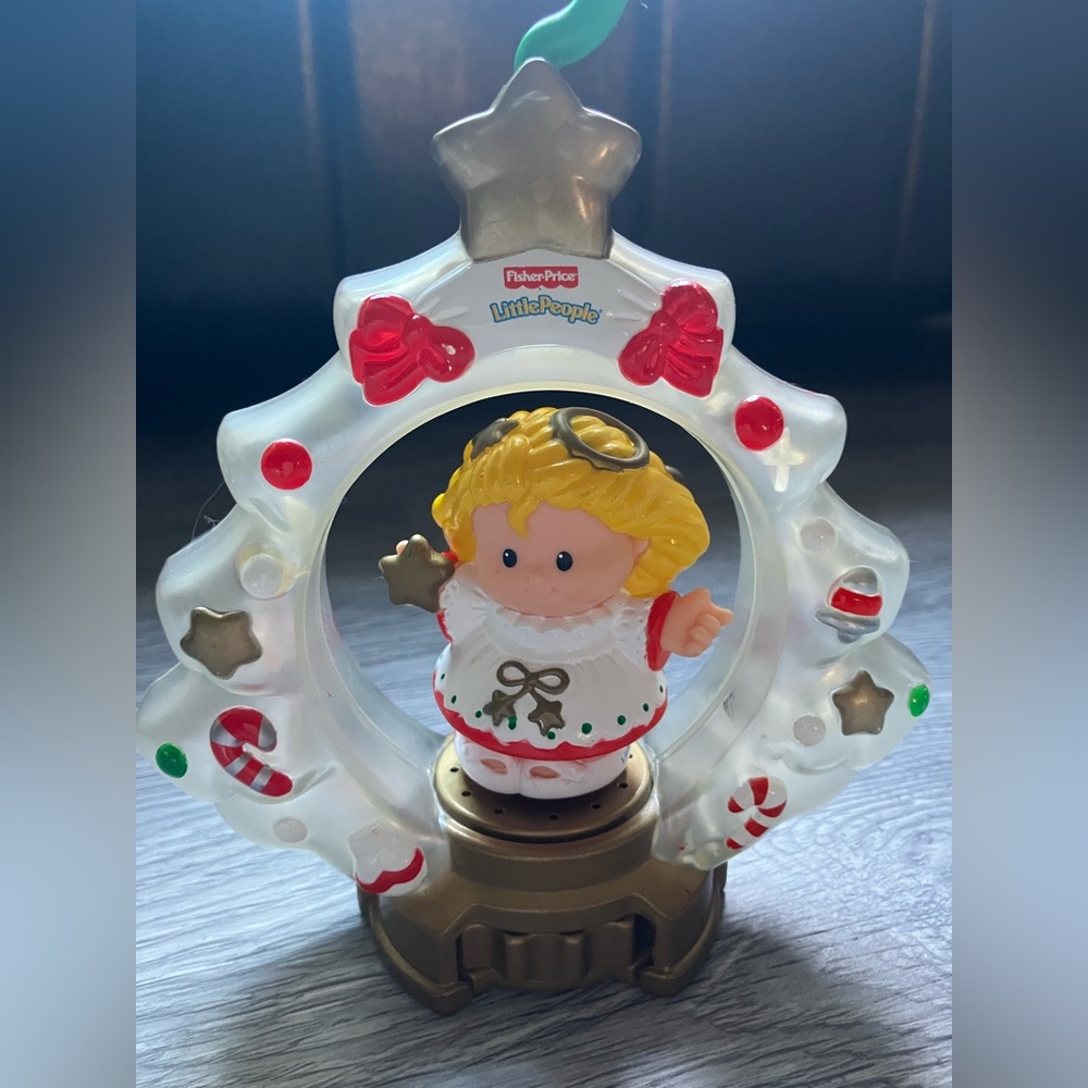 Fisher-Price Little People Holiday Angel with Gold and Red Accents.2002